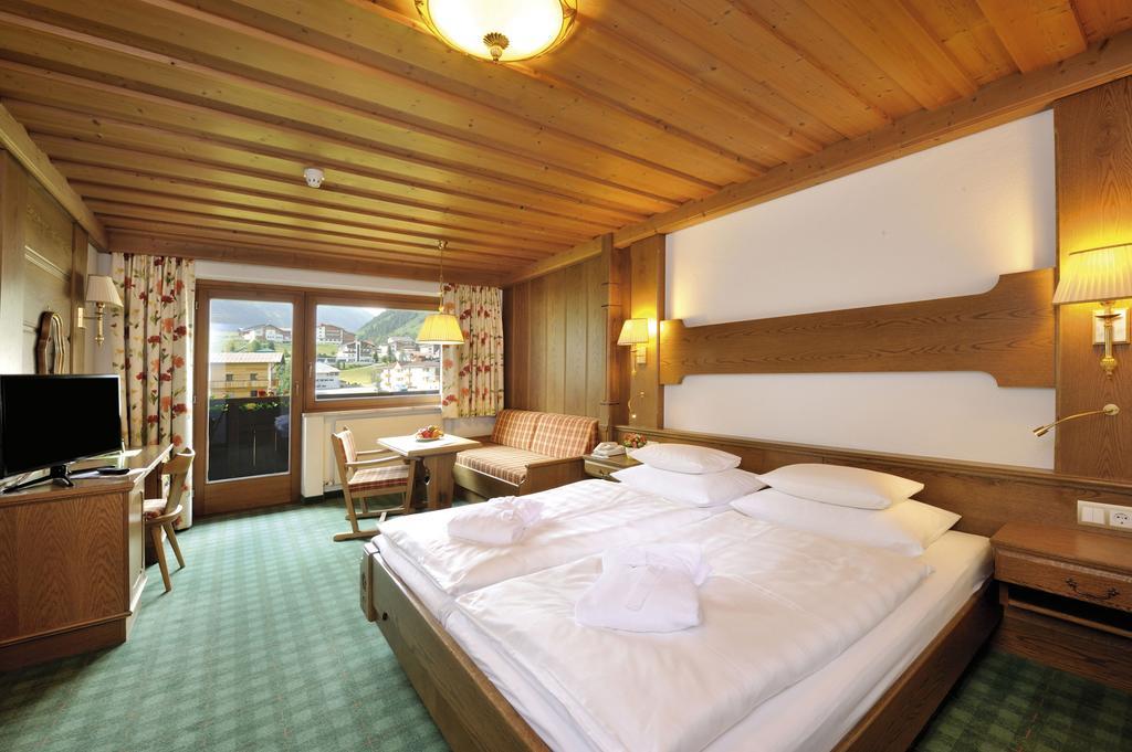 Alpenhotel Tirol Galtür Exterior foto